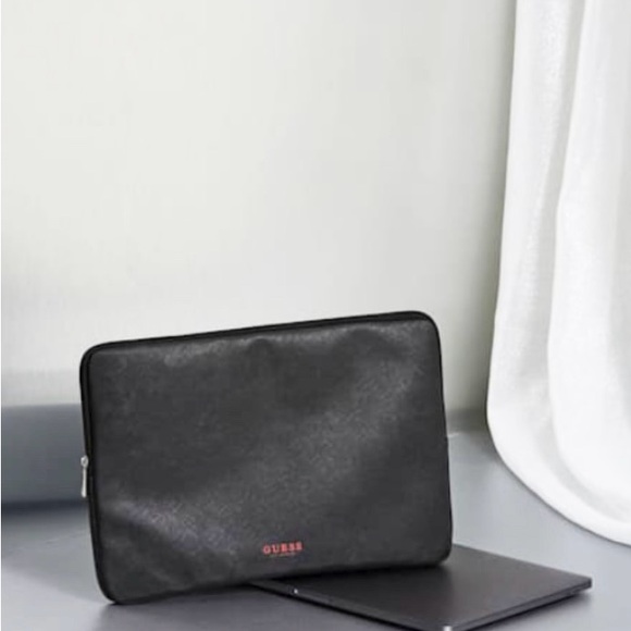 Guess 15” laptop sleeve black with red guess worg soft cushion soft interior NW - Picture 2 of 7